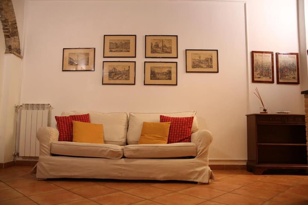 Casa De' Medici In Via Giulia Apartment โรม ภายนอก รูปภาพ